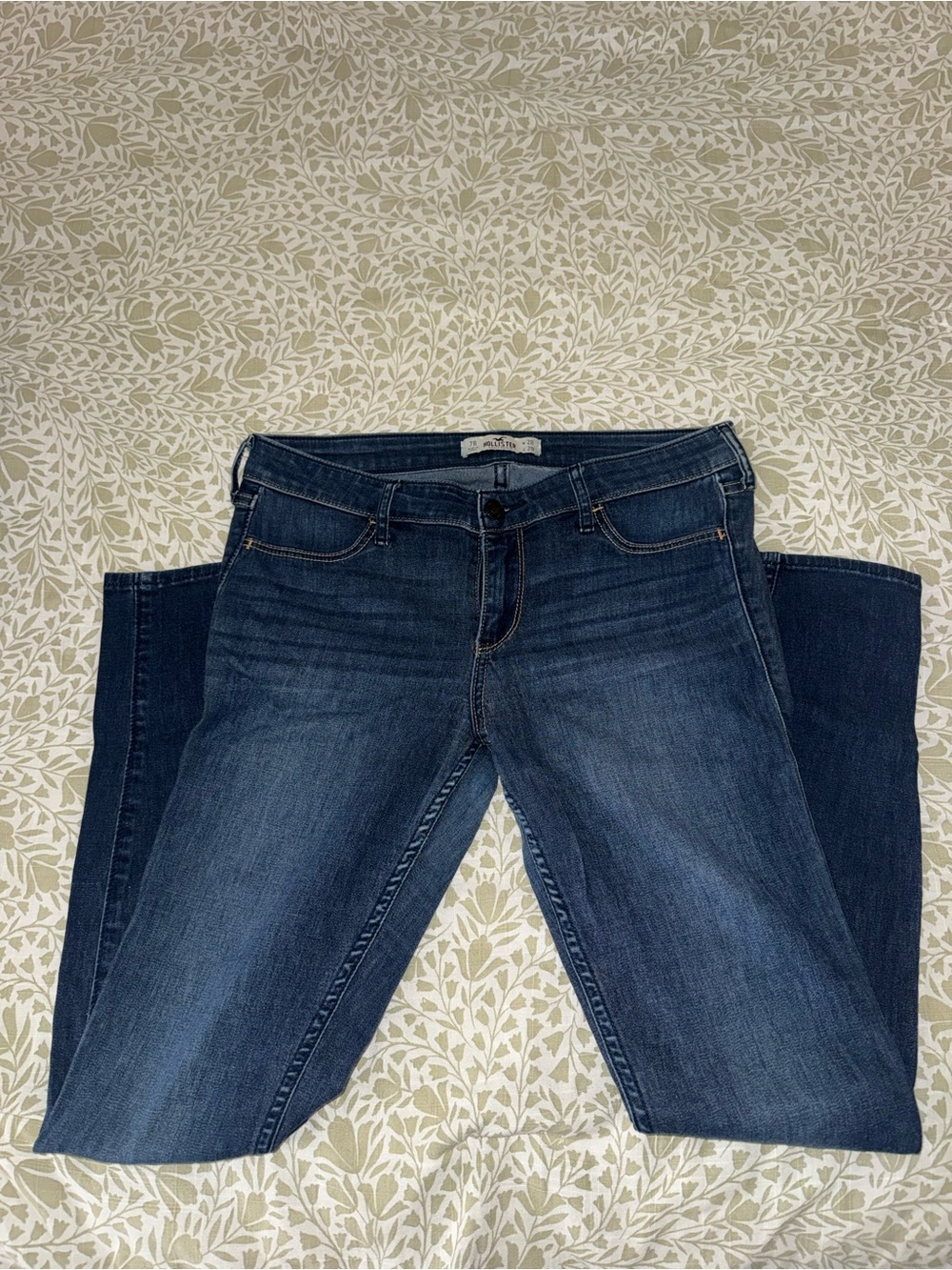 Hollister Straight Leg Jeans in Dark Blue Wash